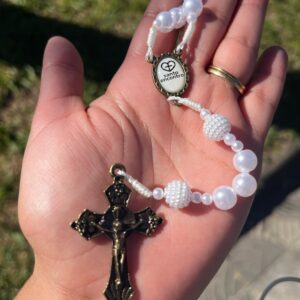 Terço de São Rafael com símbolo do Santo Encontro